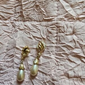 Elegant Gold and Pearl Drop Earrings